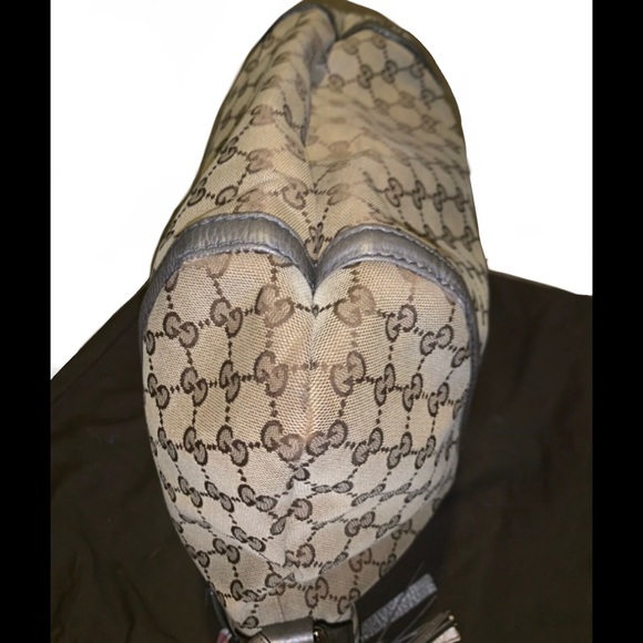 Gucci Women’s Monogram GG Shoulder Bag - Picture 8 of 10